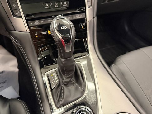 Used 2022 INFINITI Q60 3.0t Luxe w/ Essential Package image 29