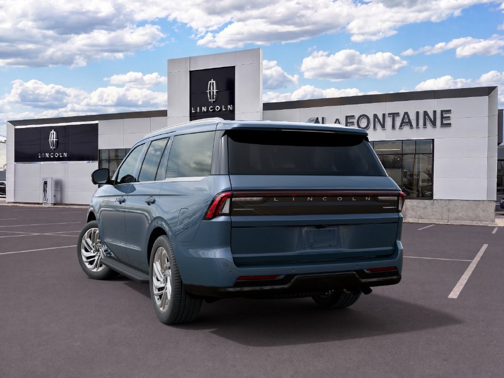 New 2027 Lincoln Navigator Premiere AWD/4WD image 8