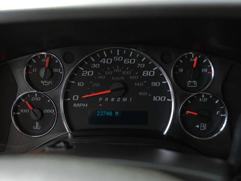 Used 2019 GMC Savana 3500 Van Cab-Chassis 2D w/ Power Convenience Package image 17