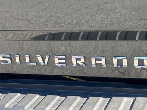 Used 2018 Chevrolet Silverado 1500 LS w/ Trailering Package AWD/4WD image 24