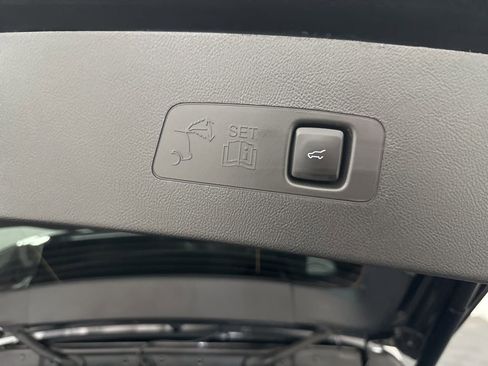 Used 2023 Lincoln Corsair Reserve w/ Equipment Group 202A image 38