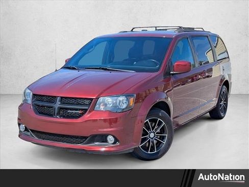 Used 2018 Dodge Grand Caravan SE FWD image 1