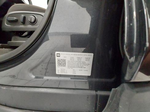 Used 2023 Chevrolet Equinox LT image 24