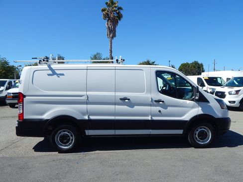 Used 2019 Ford Transit 150 130 Low Roof RWD image 8