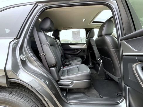 Certified 2025 MAZDA CX-90 3.3 Turbo w/ Preferred Package image 19