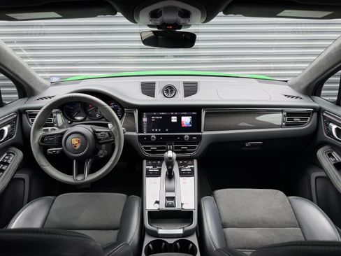 Certified 2023 Porsche Macan GTS image 28