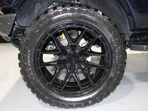 Used 2021 Ford Bronco Black Diamond w/ Sasquatch Package AWD/4WD image 31