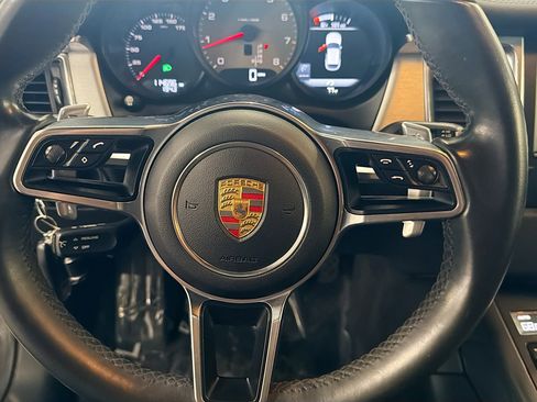 Used 2015 Porsche Macan S AWD/4WD image 17