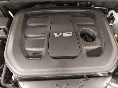 Used 2018 Jeep Grand Cherokee Limited image 30