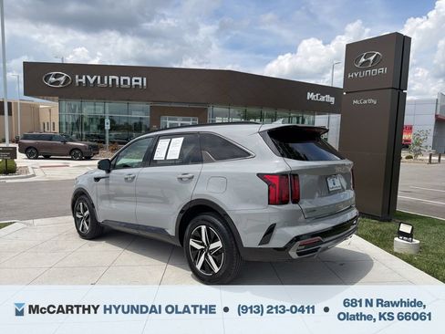 Used 2022 Kia Sorento EX w/ Panoramic Sunroof Package FWD image 14