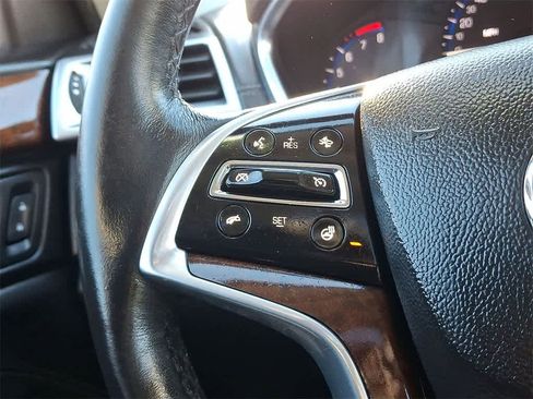 Used 2014 Cadillac SRX Luxury w/ Driver Awareness Package image 17