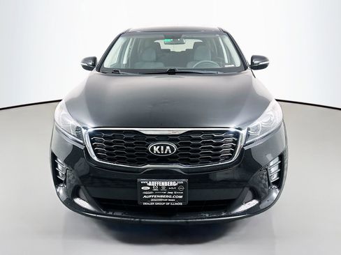 Used 2020 Kia Sorento LX FWD image 2