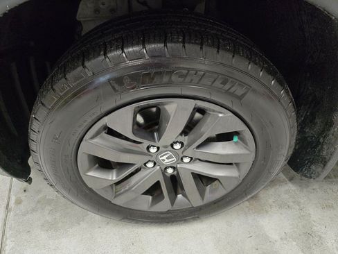 Used 2023 Honda Ridgeline Sport image 10