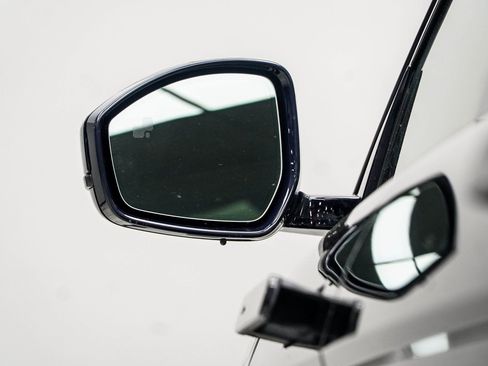 Used 2022 Land Rover Range Rover Evoque R-Dynamic SE AWD/4WD image 15
