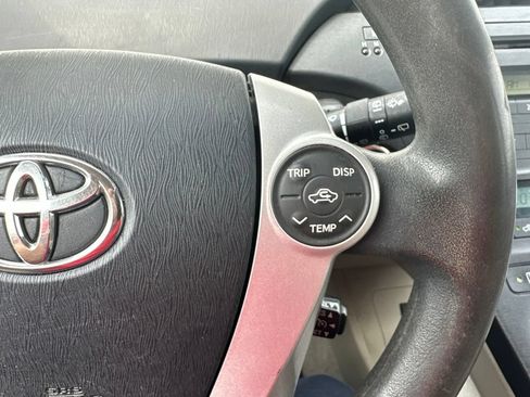 Used 2010 Toyota Prius Two FWD image 35