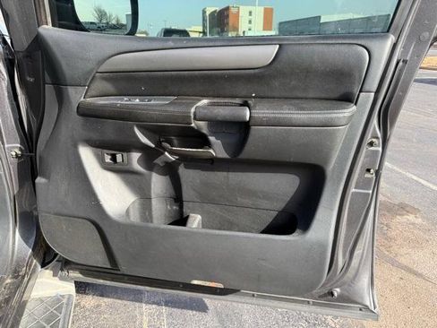 Used 2011 Nissan Armada SV image 15