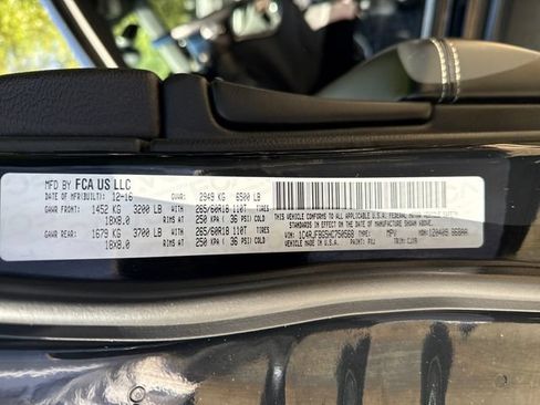 Used 2017 Jeep Grand Cherokee Limited AWD/4WD image 16