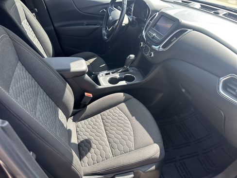 Used 2020 Chevrolet Equinox LT AWD/4WD image 11