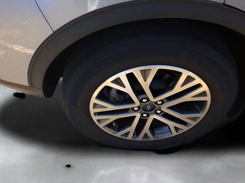 Used 2022 Ford Escape SEL image 26