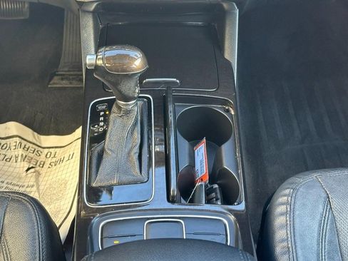 Used 2015 Kia Cadenza Premium image 17