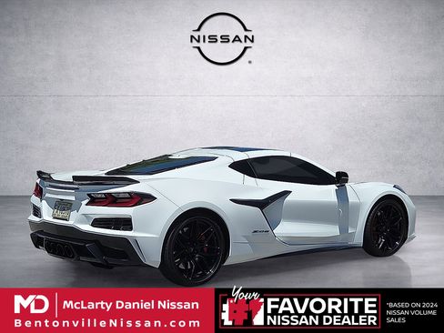 Used 2023 Chevrolet Corvette Z06 w/ Engine Appearance Package RWD image 5