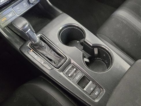 Used 2025 Honda Civic Sport image 21