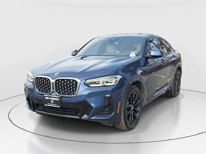 Used 2022 BMW X4 xDrive30i w/ M Sport Package 2