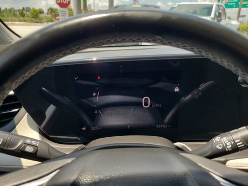 Used 2024 Buick Encore GX Avenir FWD image 28