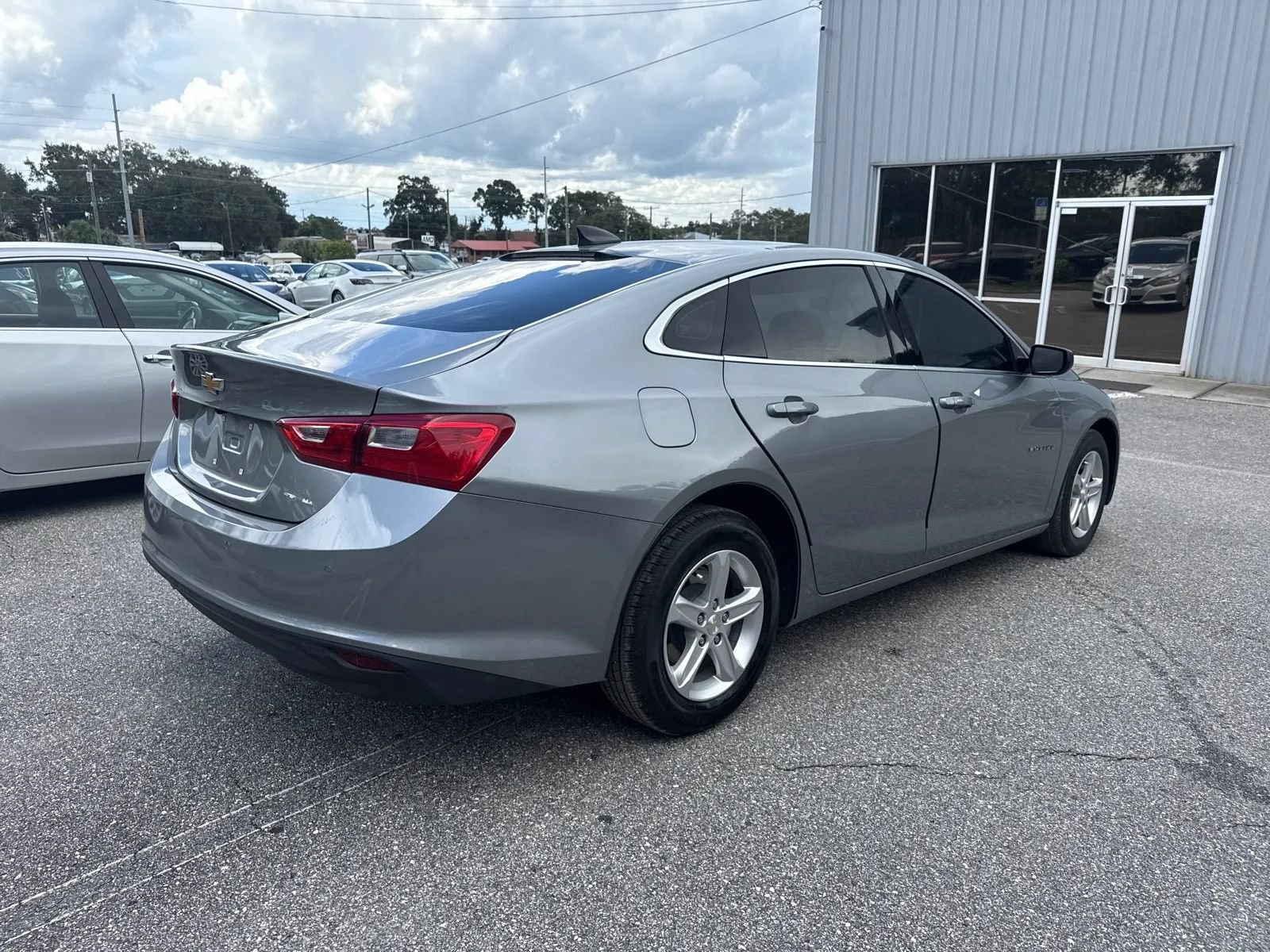 Used 2024 Chevrolet Malibu LS FWD image 7
