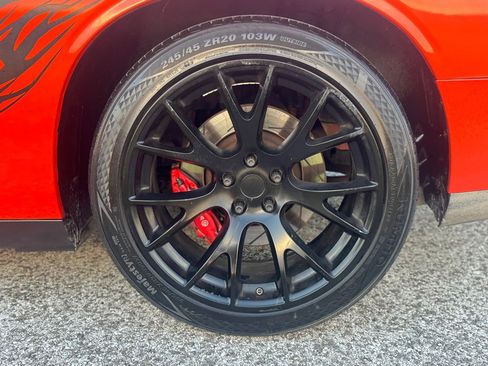 Used 2009 Dodge Challenger SRT8 w/ SRT Option Group II image 18