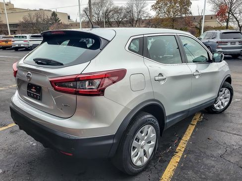 Used 2020 Nissan Rogue Sport S image 7