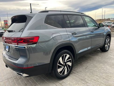 Certified 2025 Volkswagen Atlas SE image 7