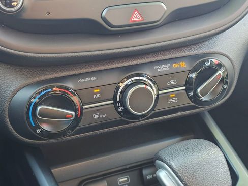 Used 2024 Kia Soul LX w/ Option Group 015 image 24