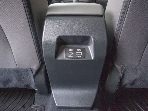 Certified 2025 Subaru Crosstrek 2.0i Premium image 19