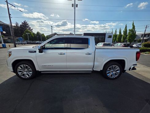 Used 2021 GMC Sierra 1500 Denali w/ Denali Ultimate Package AWD/4WD image 8