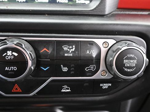 Used 2022 Jeep Gladiator Rubicon w/ LED Lighting Group AWD/4WD image 22
