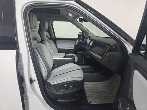 Used 2024 Rivian R1S Adventure AWD/4WD image 24