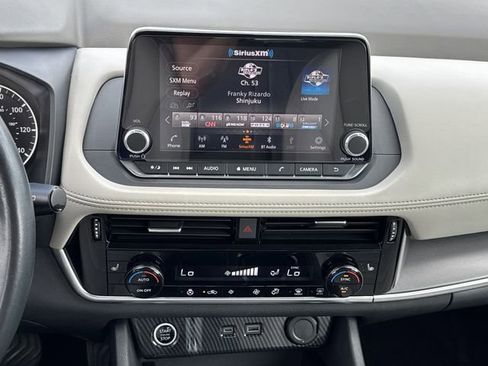 Used 2022 Nissan Rogue SV w/ SV Premium Package AWD/4WD image 18