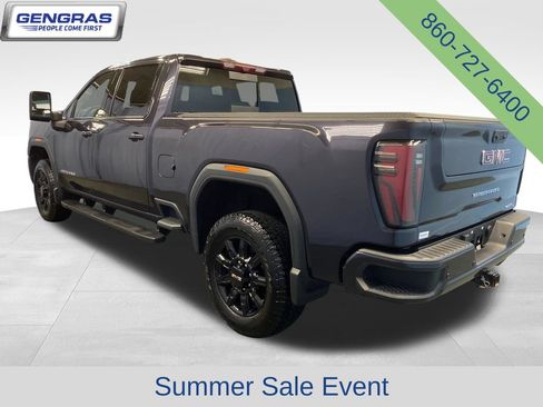 Used 2024 GMC Sierra 2500 AT4 w/ Technology Package AWD/4WD image 5