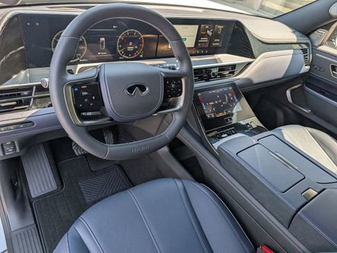 New 2026 INFINITI QX80 4WD image 4