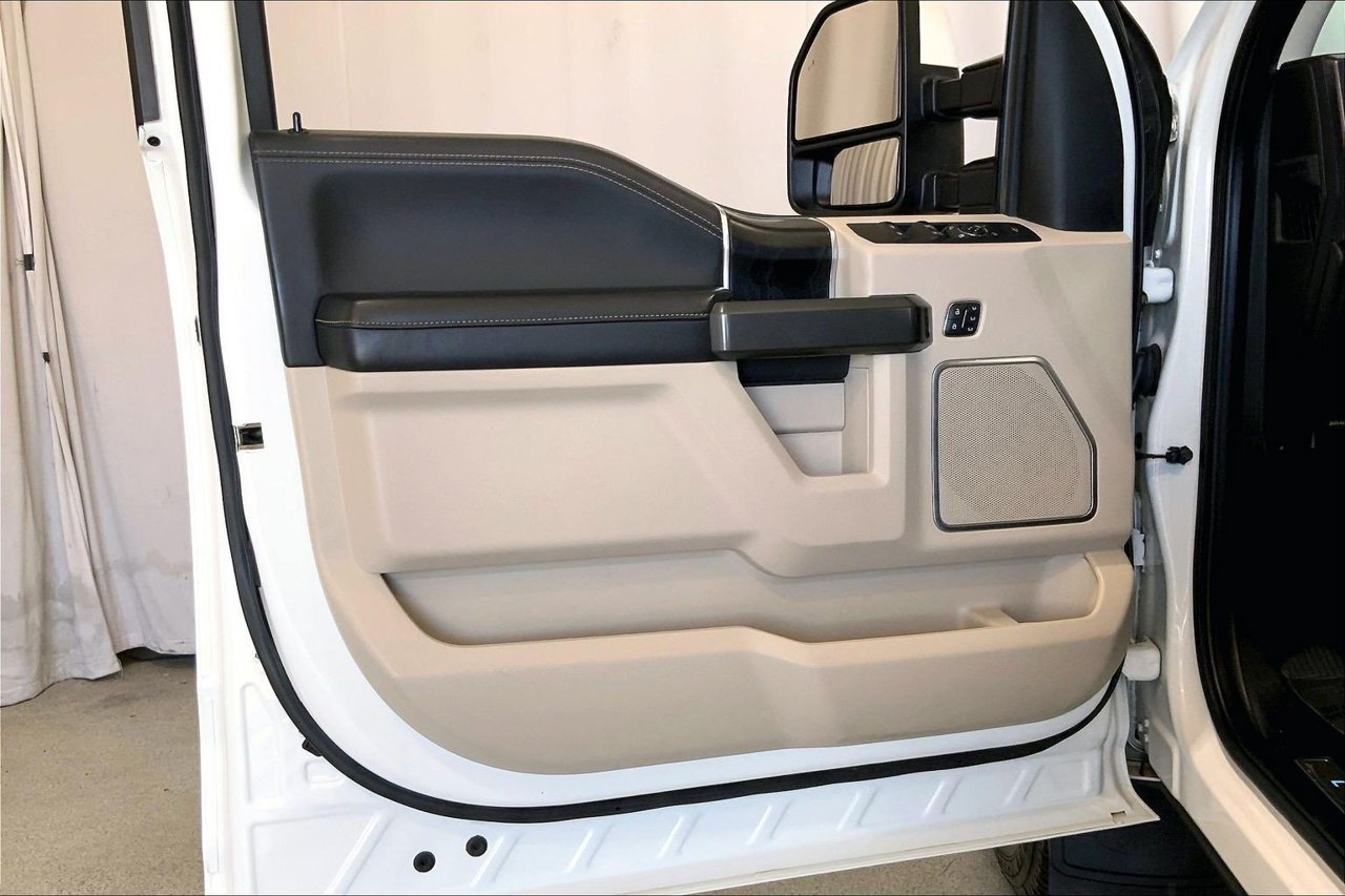 Used 2020 Ford F350 Limited AWD/4WD image 25
