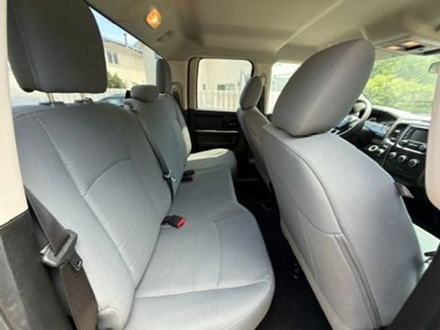 Used 2018 RAM 1500 Express w/ Express Value Package AWD/4WD image 19