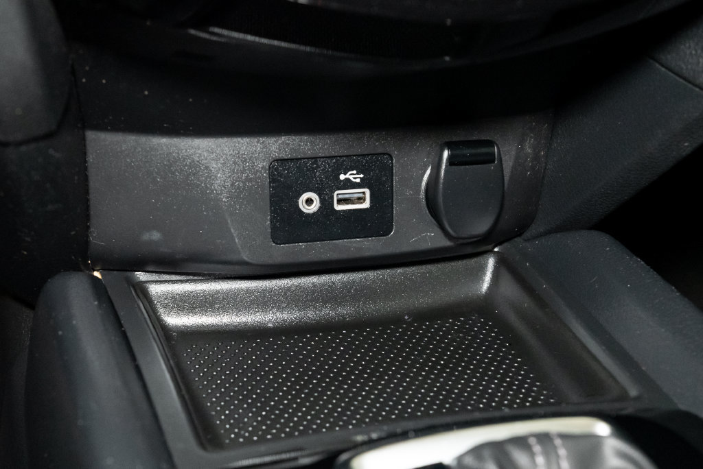 Used 2020 Nissan Rogue S w/ Special Edition Package FWD image 18