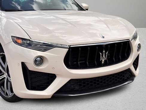 Used 2022 Maserati Levante Modena AWD/4WD image 2