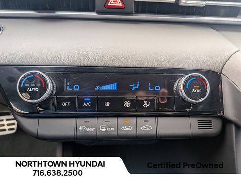 Used 2025 Hyundai Elantra Sport FWD image 17