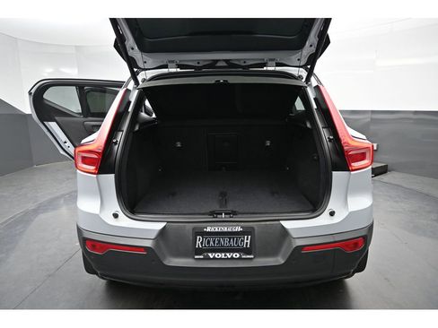 Used 2021 Volvo XC40 P8 Recharge AWD/4WD image 18