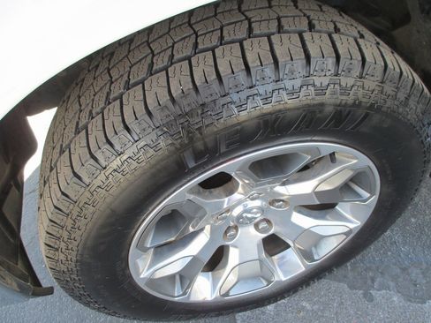 Used 2017 RAM 1500 Limited image 12