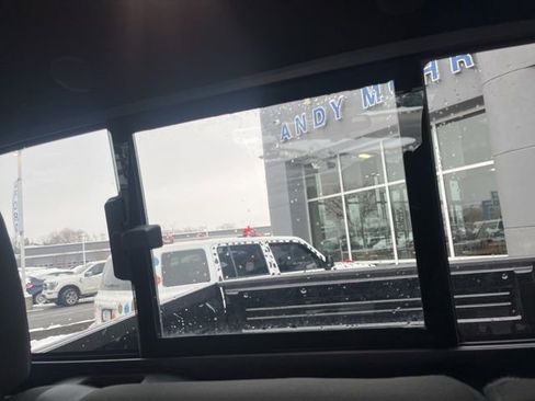 Used 2025 Nissan Frontier PRO-4X image 16