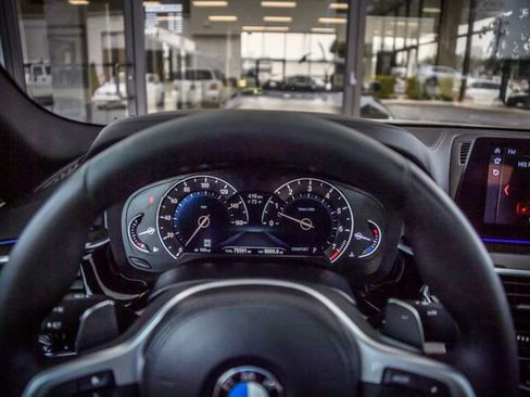 Used 2018 BMW 540i image 18