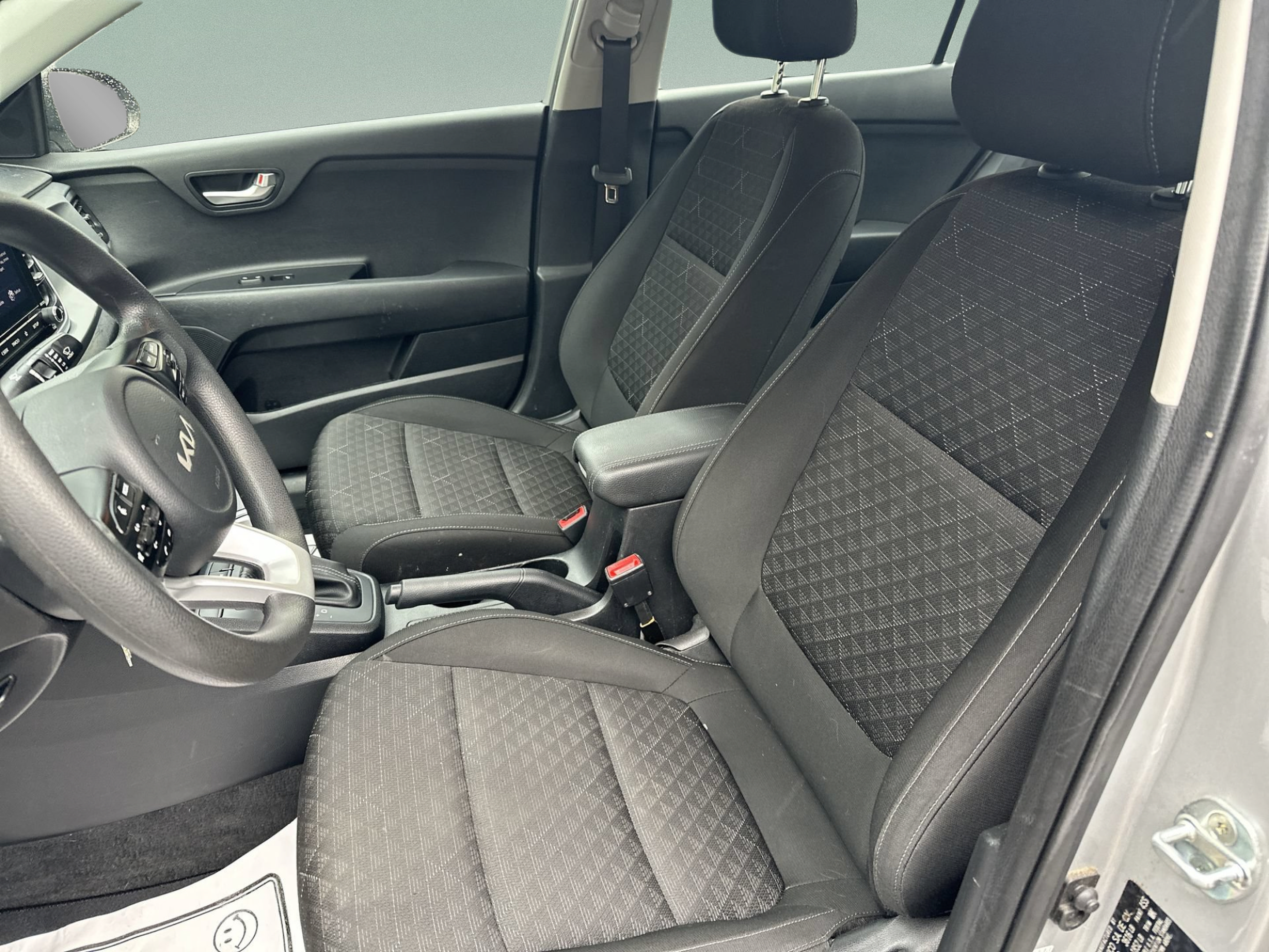 Used 2022 Kia Rio S FWD image 13